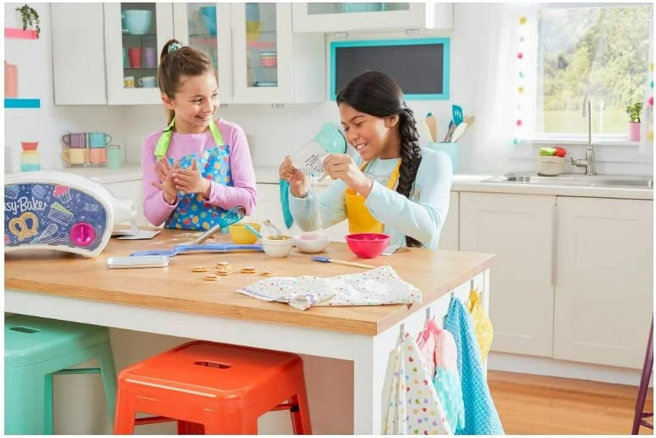 Easy Bake Oven Baking Bundle (Oven, Apron, Mitt, Chef Hat, Cookbook + More) - Easy Bake Oven.com